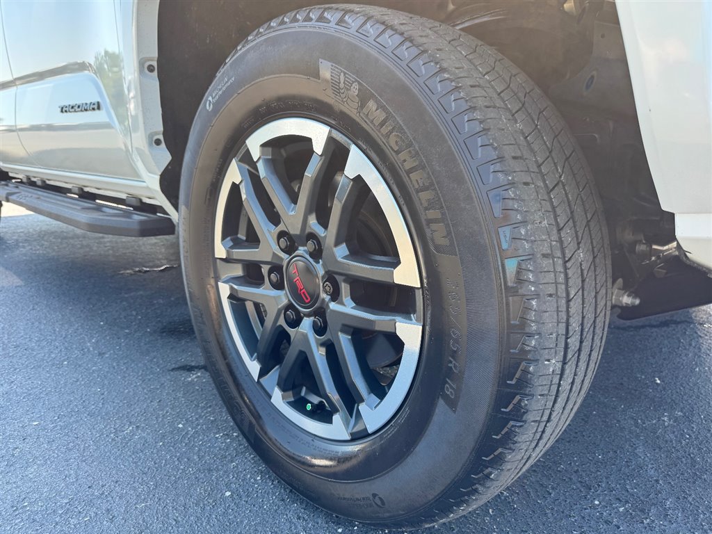 Used 2024 Toyota Tacoma TRD Sport RWD image 9