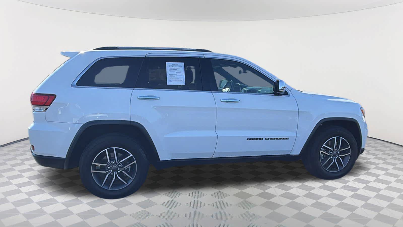 Used 2021 Jeep Grand Cherokee Limited w/ Trailer Tow Group IV AWD/4WD image 4