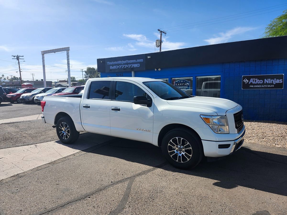 Used 2023 Nissan Titan SV RWD image 8