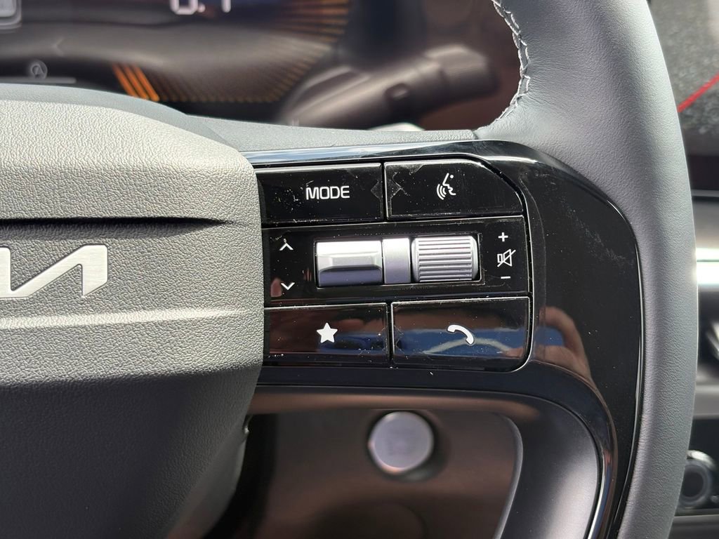 New 2026 Kia Sorento LX FWD image 29