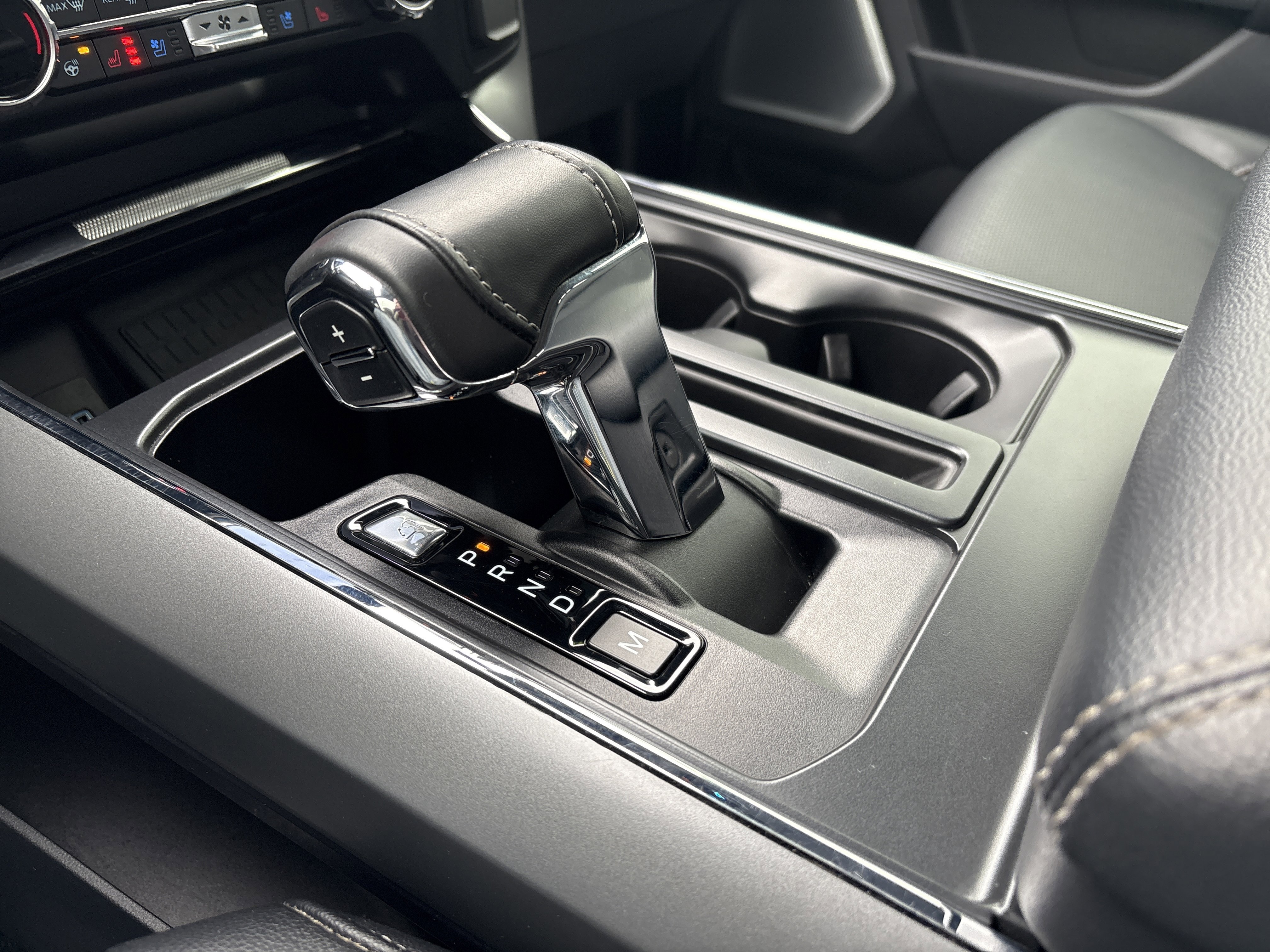 Used 2022 Ford F150 Lariat w/ Equipment Group 502A High image 23