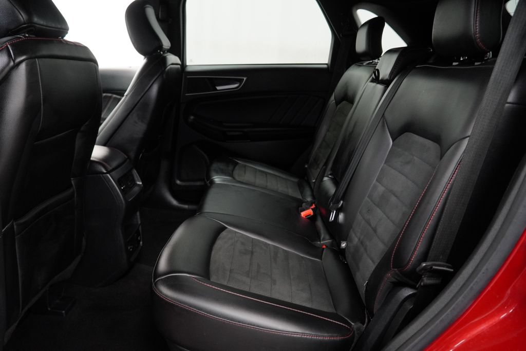 Used 2021 Ford Edge ST-Line FWD image 11