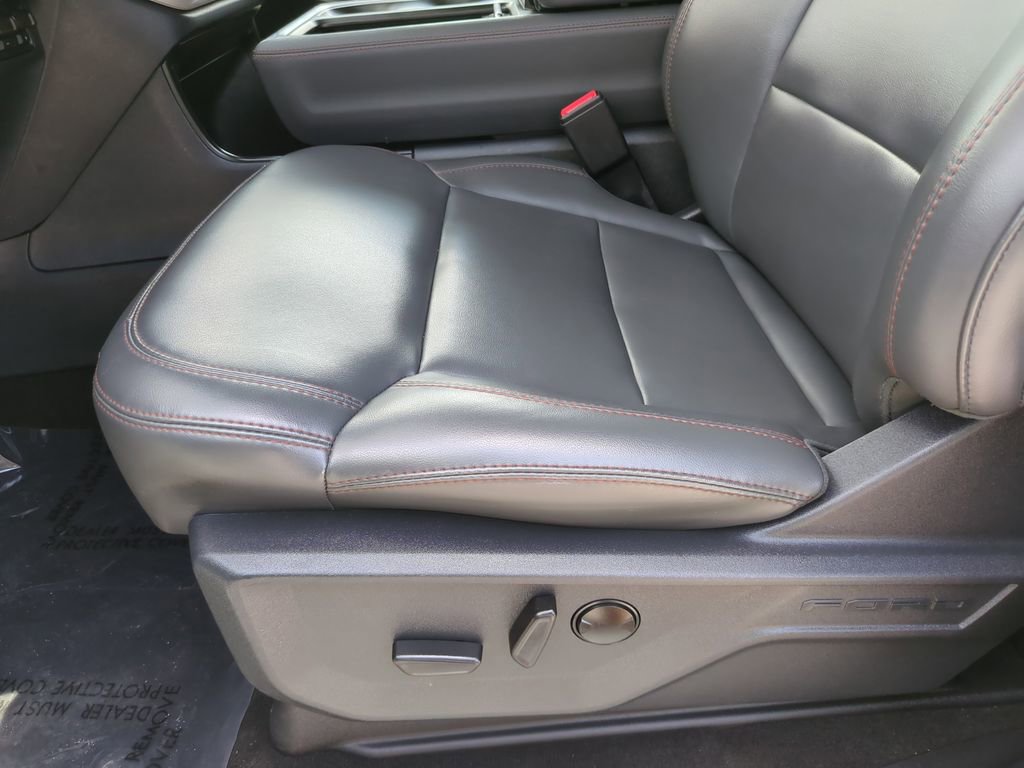 Used 2025 Ford Expedition Max Active RWD image 23