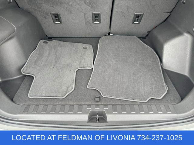 Used 2023 Chevrolet Equinox Premier image 33