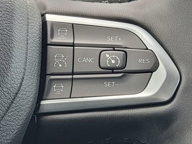 Certified 2023 Jeep Compass Limited image 34