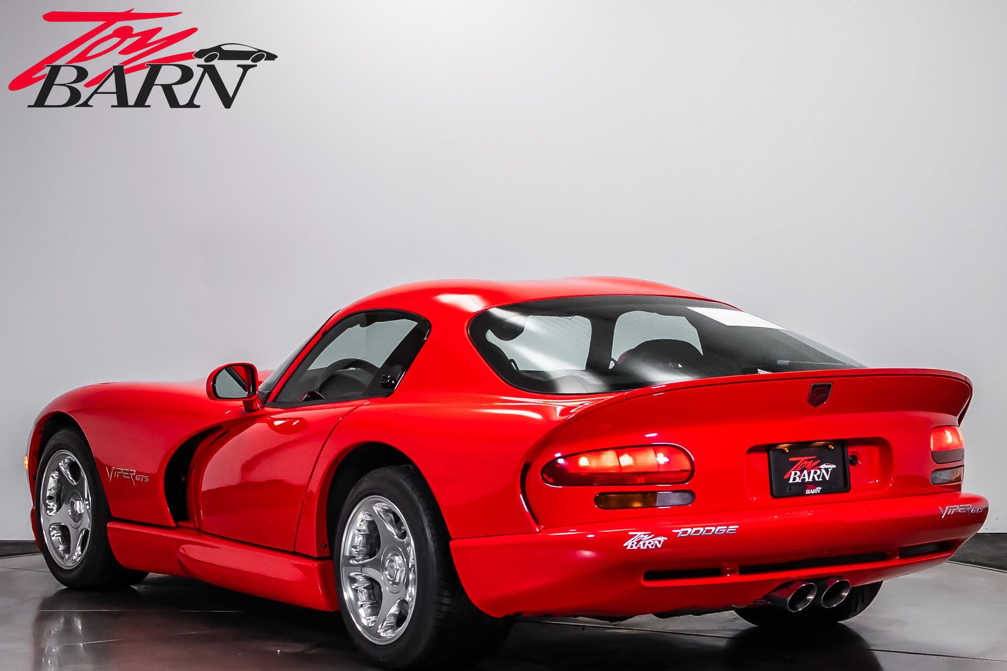 Used 1998 Dodge Viper GTS RWD image 3