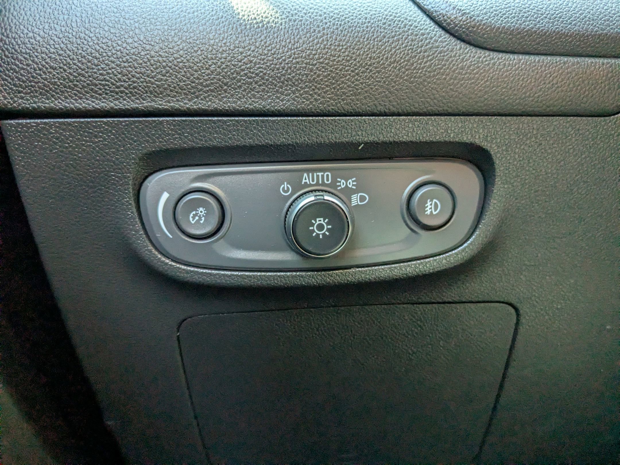 Used 2021 Buick Encore GX Preferred w/ Sport Touring Package FWD image 20