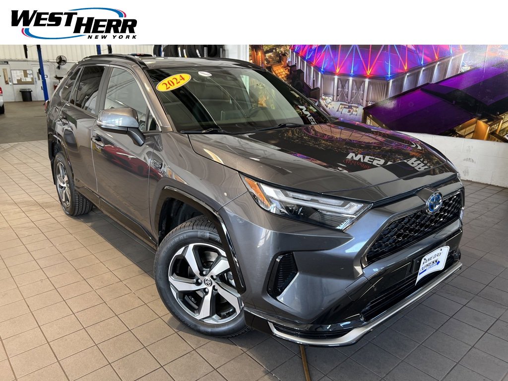 Used 2024 Toyota RAV4 SE