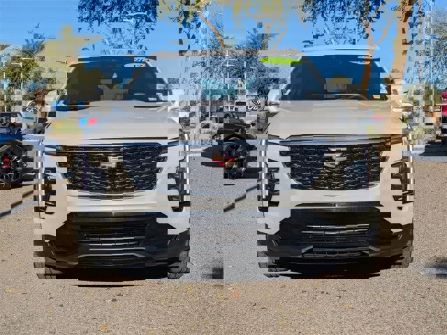 Used 2024 Cadillac XT4 Premium Luxury image 9