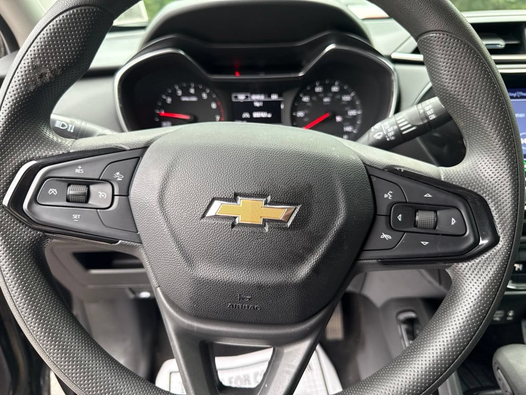 Used 2023 Chevrolet TrailBlazer LT w/ Convenience Package AWD/4WD image 23