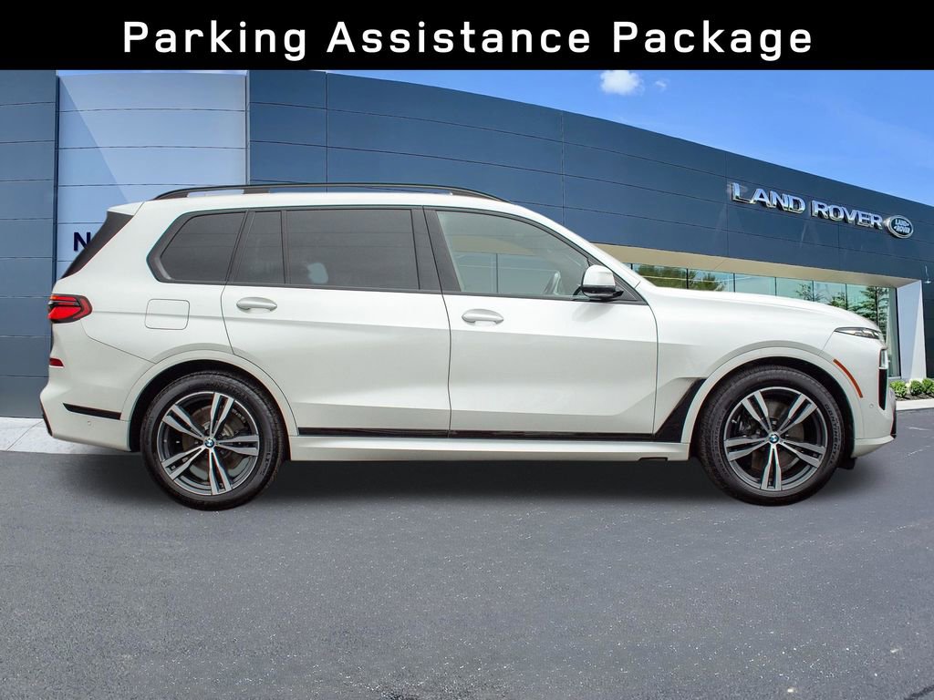 Used 2023 BMW X7 xDrive40i w/ Executive Package image 8