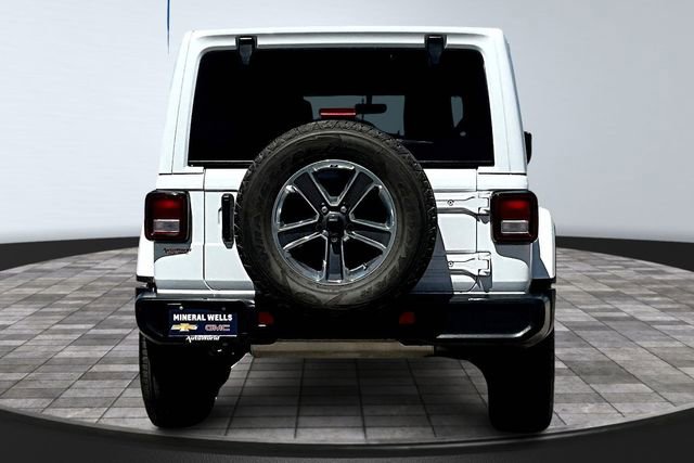 Used 2022 Jeep Wrangler Unlimited Sahara w/ Cold Weather Group AWD/4WD image 6