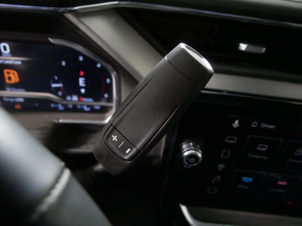 Used 2025 GMC Sierra 3500 Denali w/ Denali Reserve Package image 22