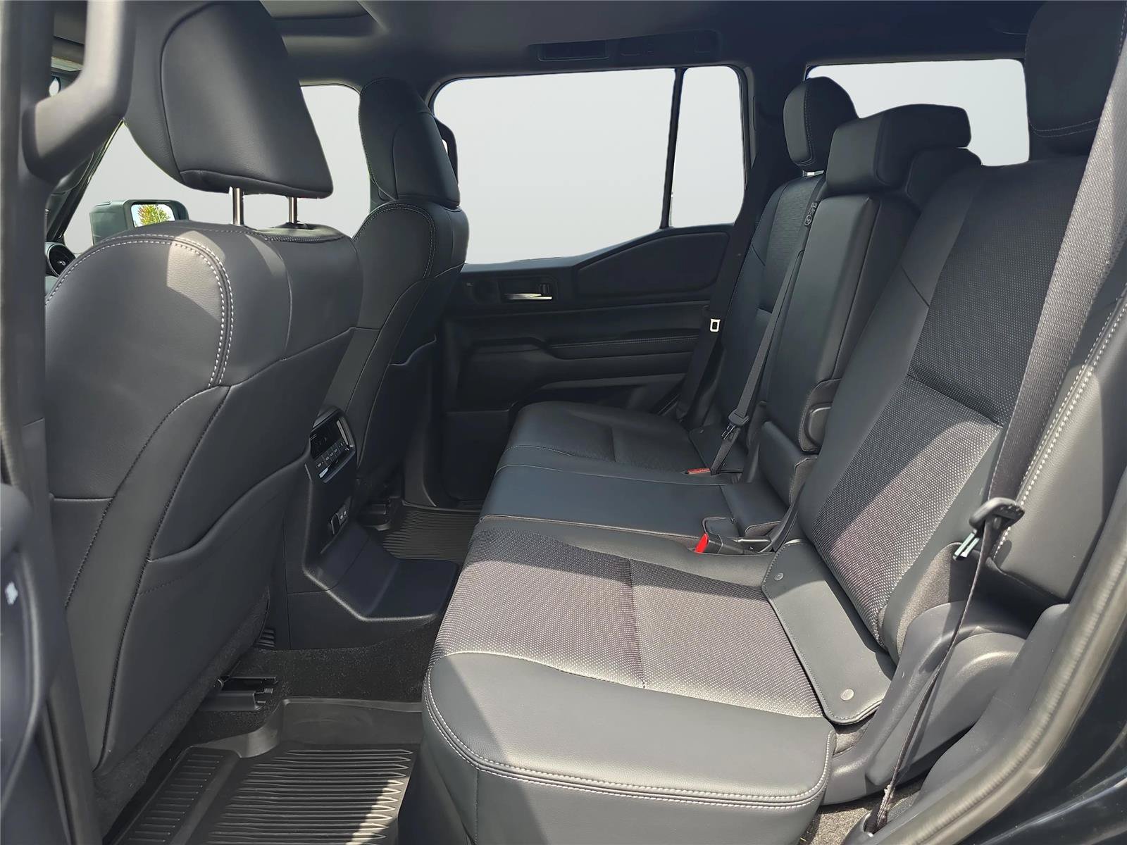 Used 2025 Toyota Land Cruiser w/ Premium Package AWD/4WD image 12