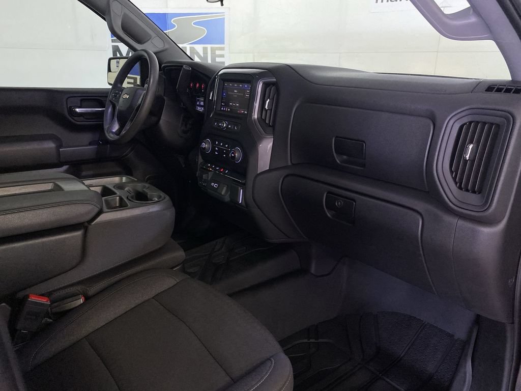 Used 2023 Chevrolet Silverado 1500 Custom AWD/4WD image 34