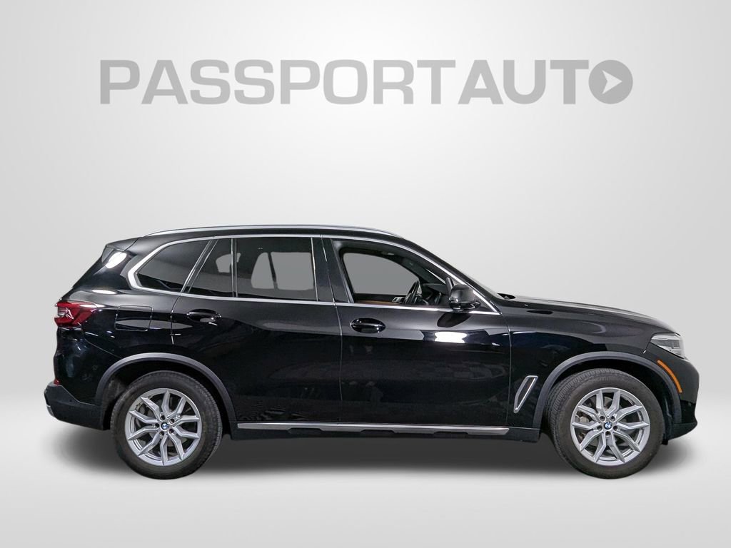 Certified 2023 BMW X5 xDrive40i w/ Parking Assistance Package AWD/4WD image 8