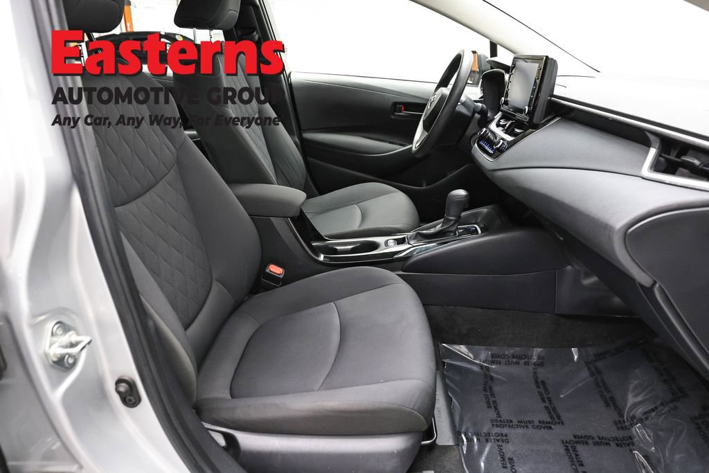 Used 2022 Toyota Corolla LE FWD image 24