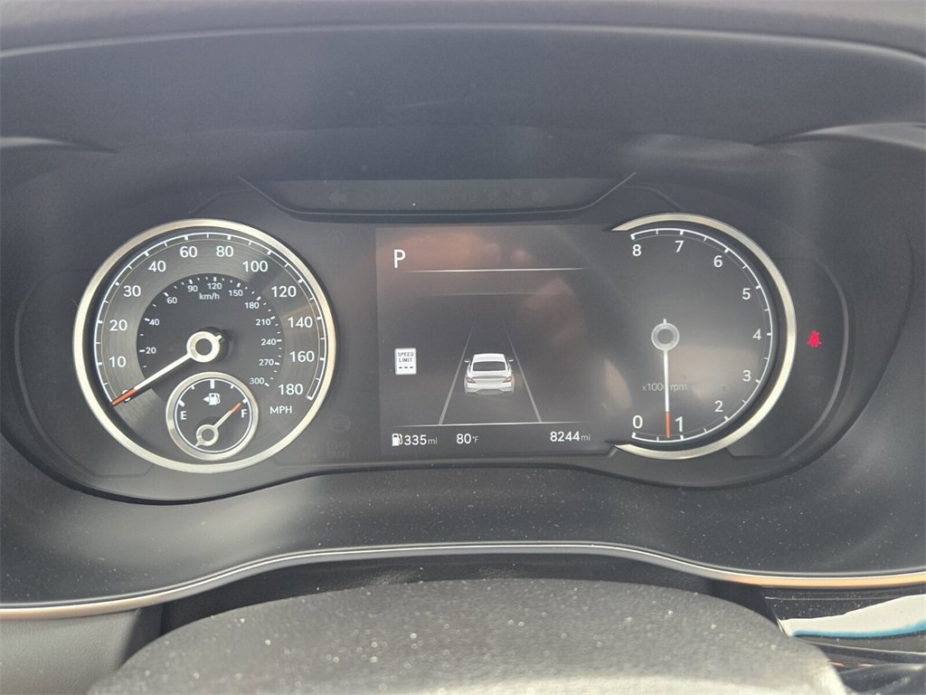 Certified 2025 Genesis G70 2.5T image 24