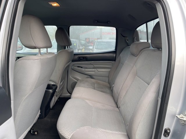 Used 2015 Toyota Tacoma 4x4 Double Cab w/ SR5 Package image 11