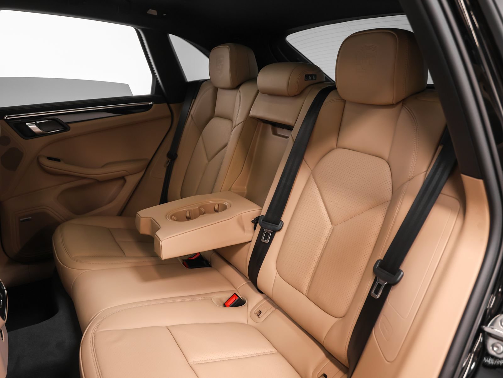 New 2026 Porsche Macan AWD/4WD image 41