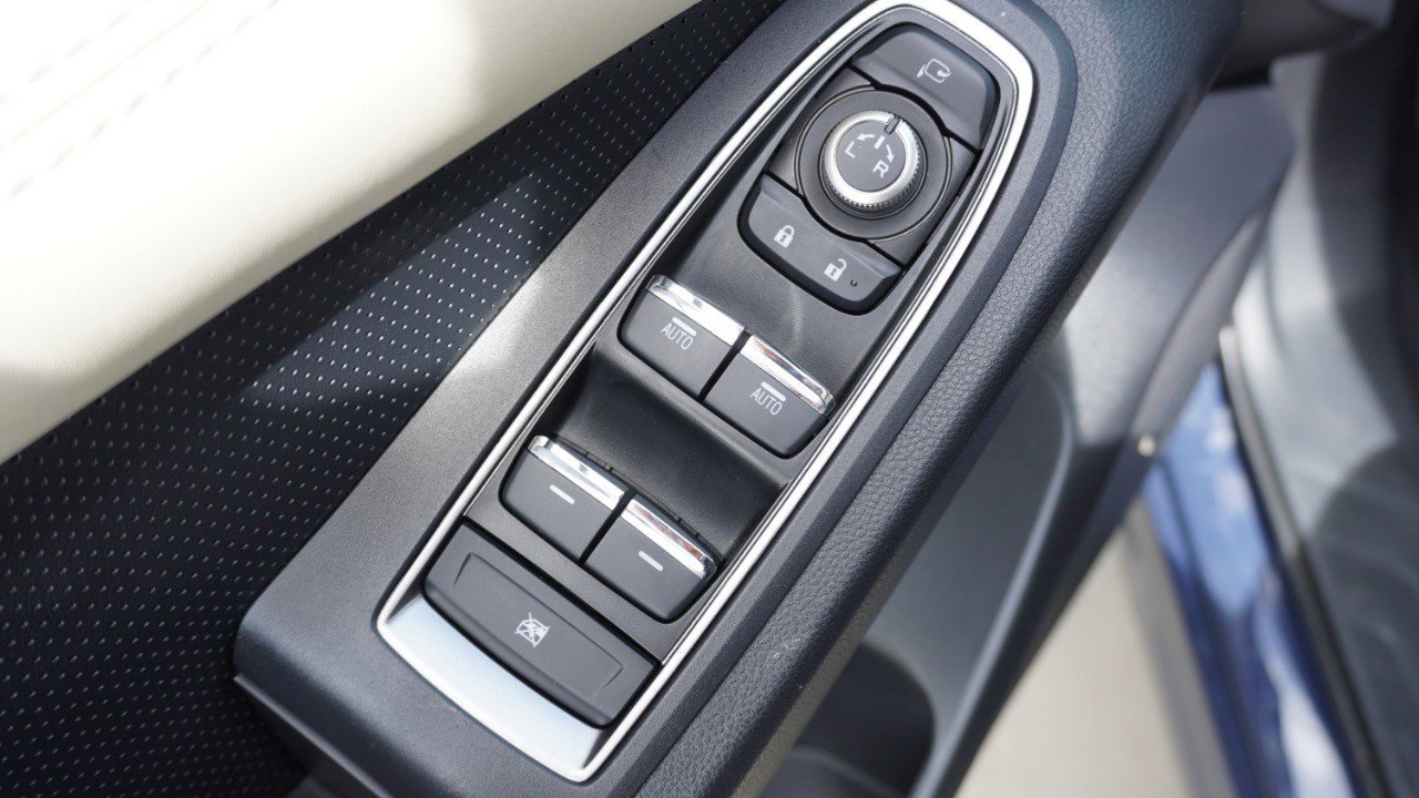 Used 2023 Subaru Ascent Limited w/ Technology Package AWD/4WD image 25