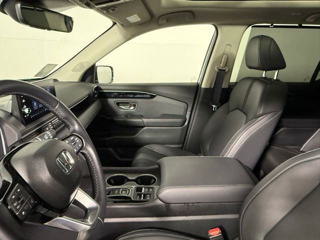 Used 2025 Honda Pilot Touring image 28