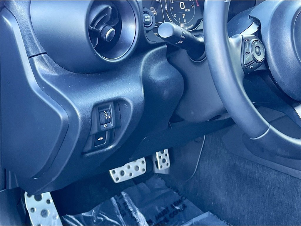 Used 2023 Toyota GR86 Premium image 10