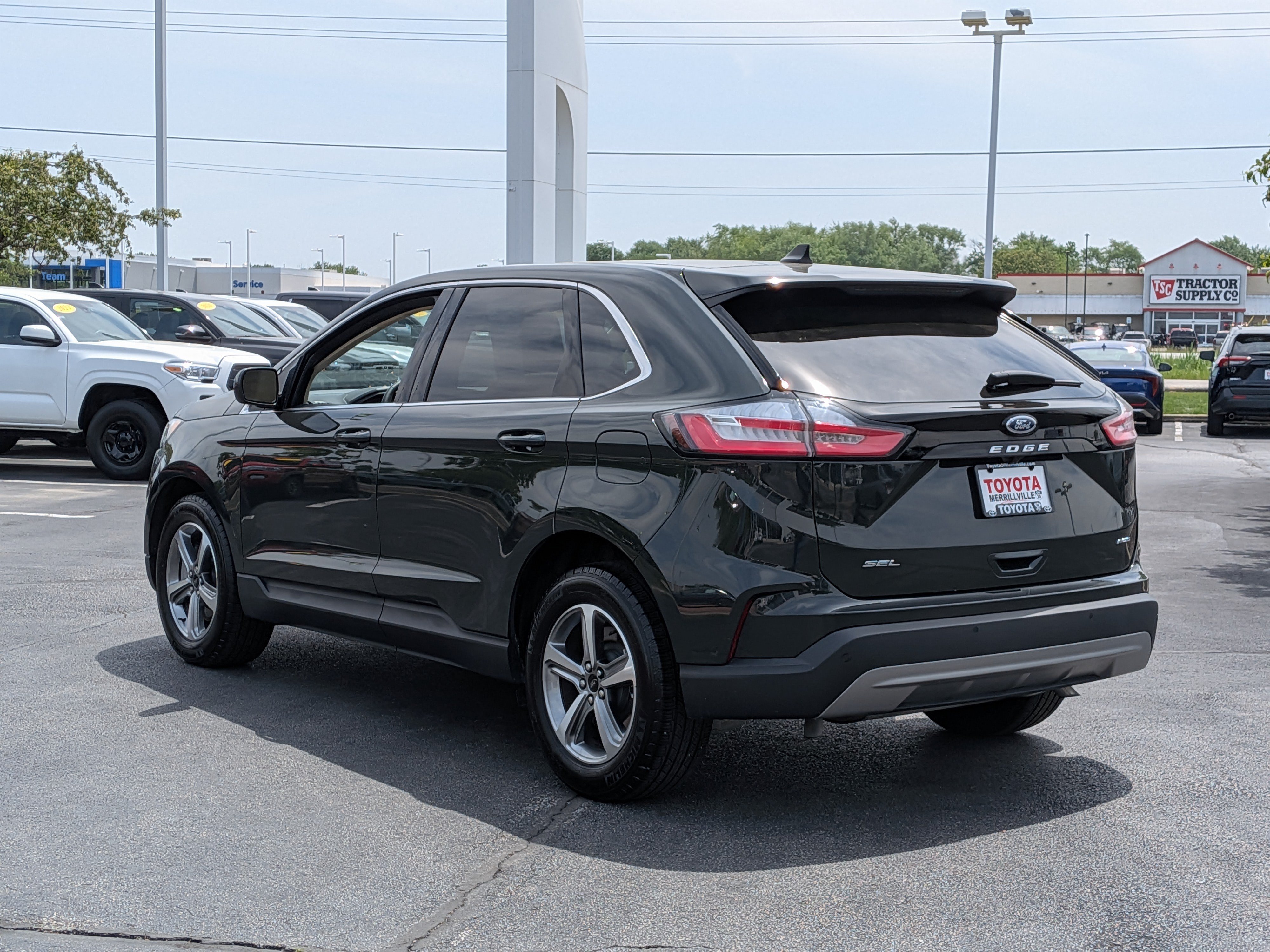 Used 2024 Ford Edge SEL w/ Convenience Package AWD/4WD image 6