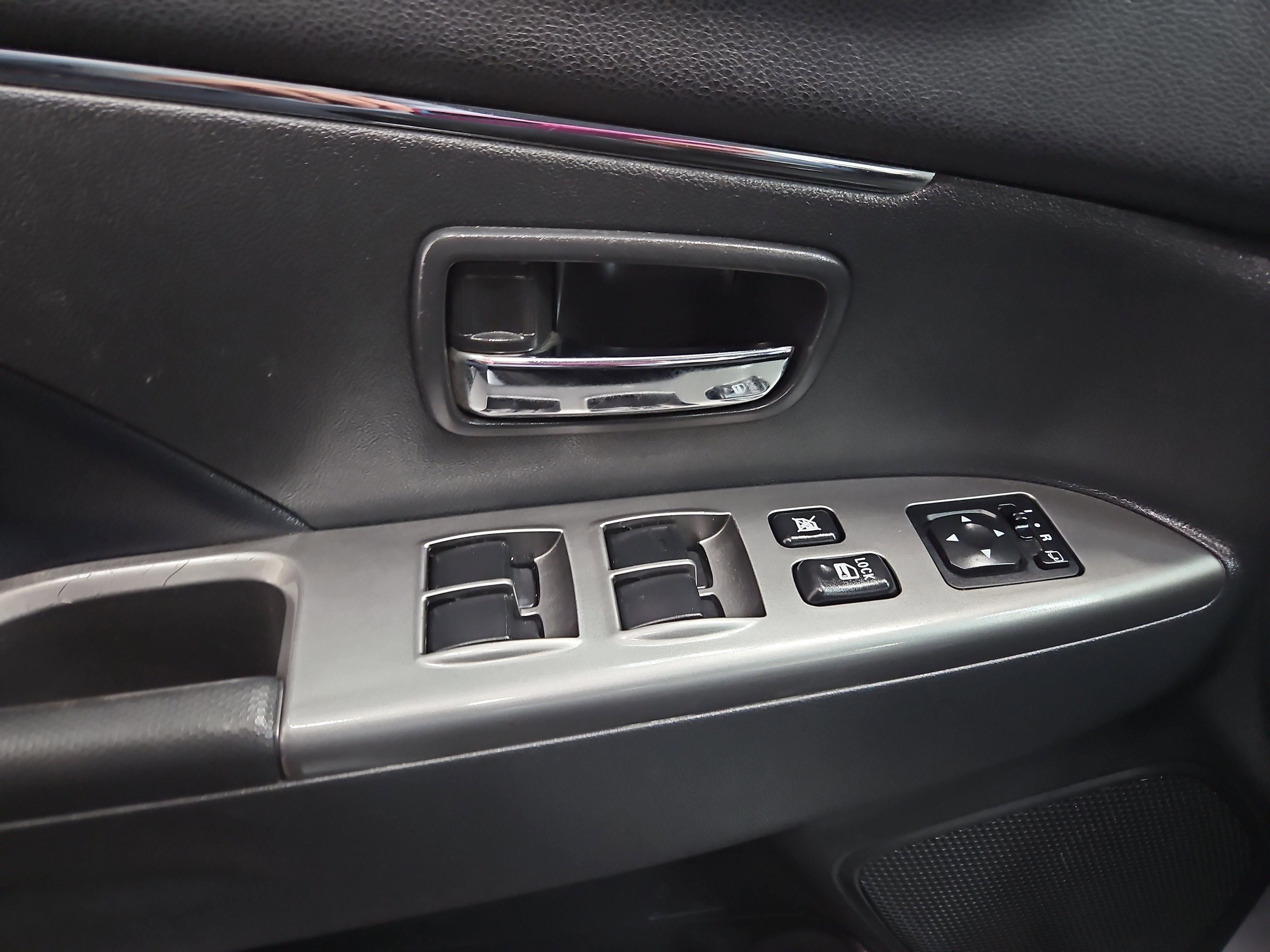 Used 2022 Mitsubishi Outlander Sport SE image 7