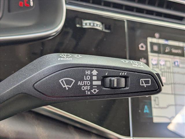 Used 2022 Audi Q8 Premium Plus w/ Premium Plus Package image 13