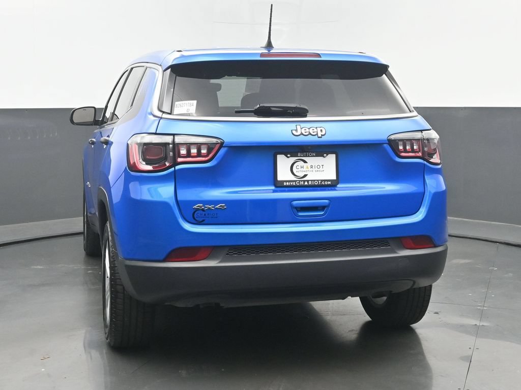 Used 2023 Jeep Compass Sport w/ Mopar Graphics Package AWD/4WD image 5