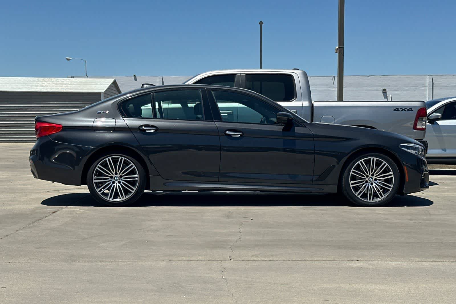 Used 2018 BMW 530e RWD image 9