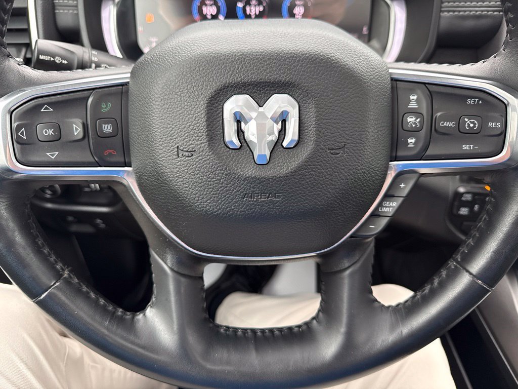 Used 2024 RAM 1500 Laramie AWD/4WD image 15
