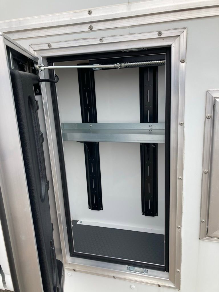 New 2025 Chevrolet Express 3500 w/ Power Convenience Package image 7