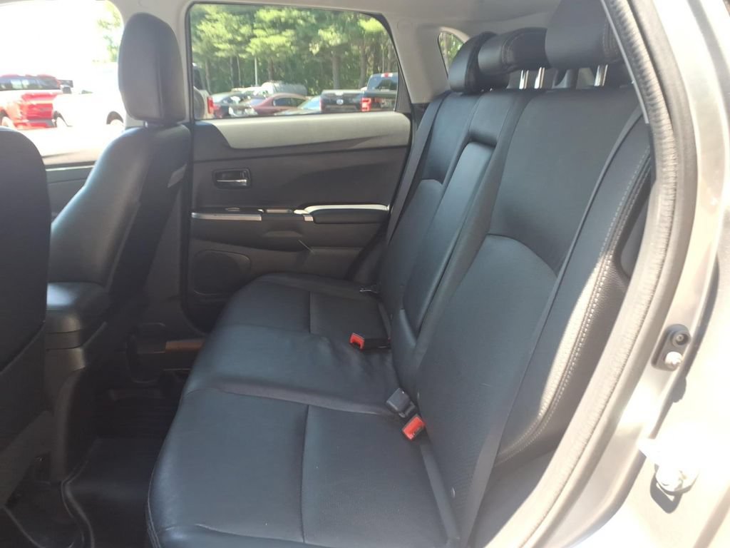 Used 2018 Mitsubishi Outlander Sport SEL FWD image 15