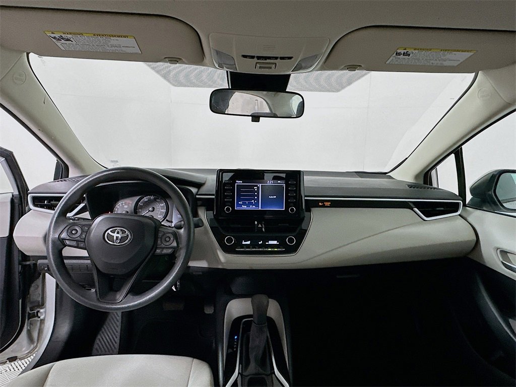 Used 2020 Toyota Corolla L image 3