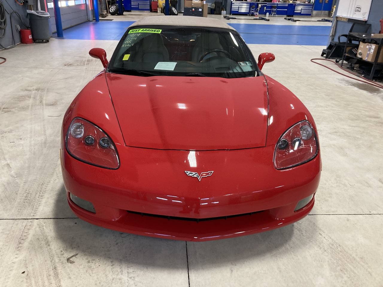 Used 2005 Chevrolet Corvette Convertible w/ Preferred Equipment Group RWD image 2