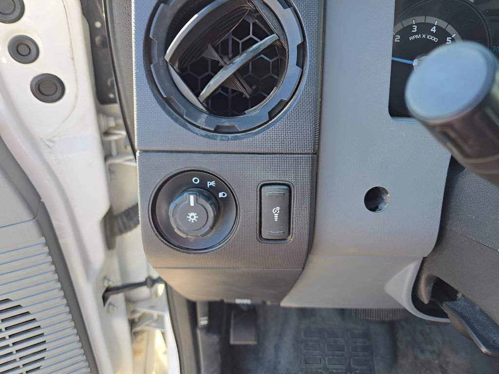 Used 2015 Ford F250 XL w/ Power Equipment Group image 11