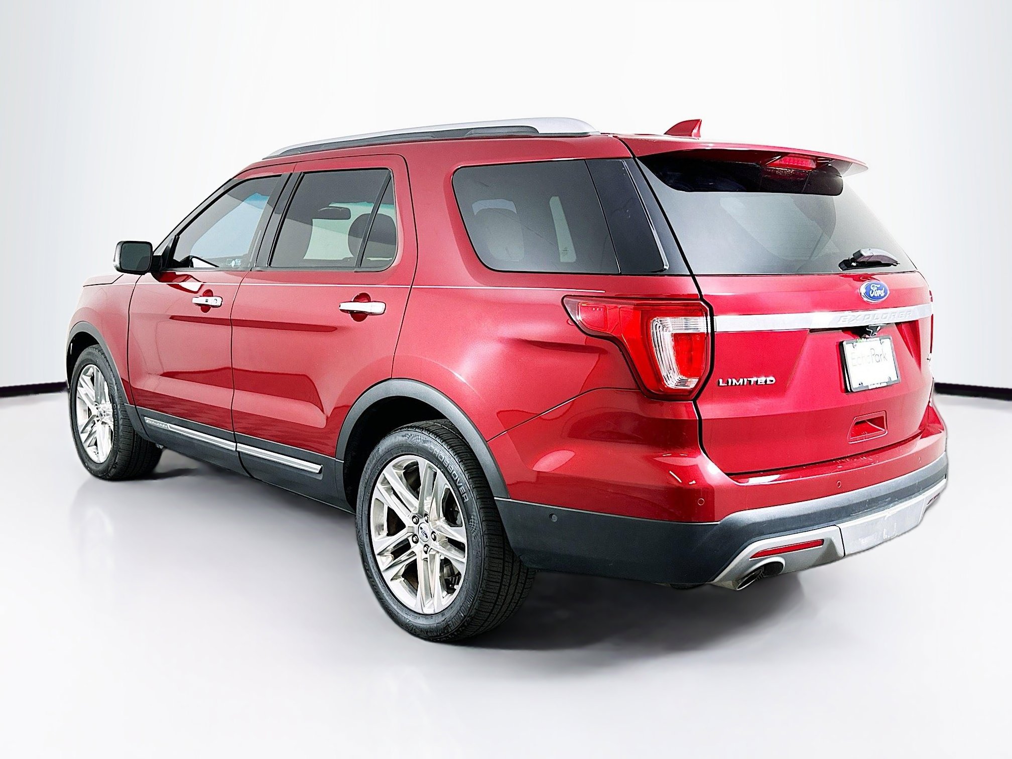 Used 2017 Ford Explorer Limited w/ Equipment Group 301A image 5