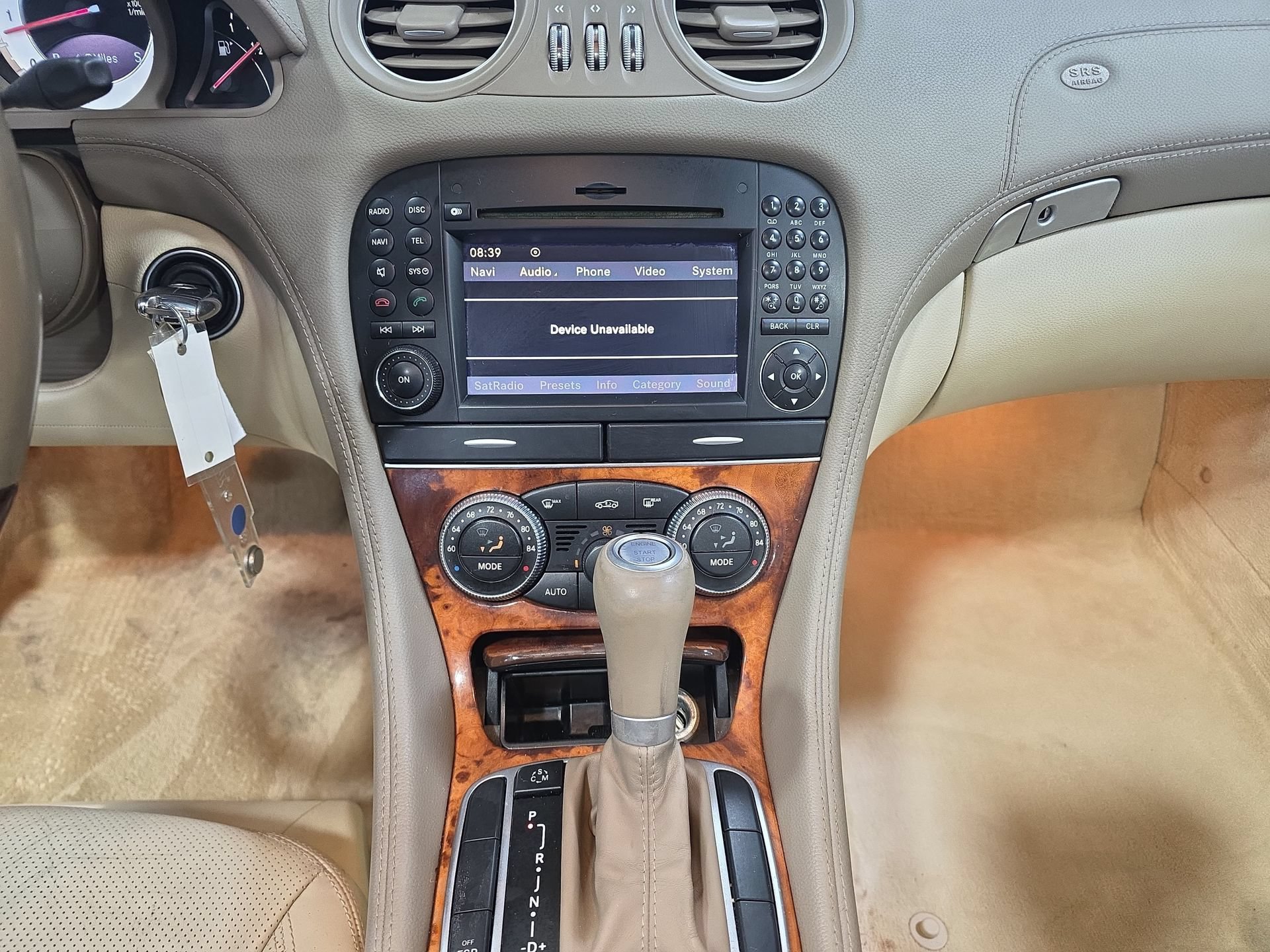 Used 2011 Mercedes-Benz SL 550 image 20