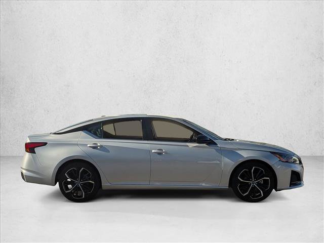 Used 2024 Nissan Altima 2.5 SR image 4
