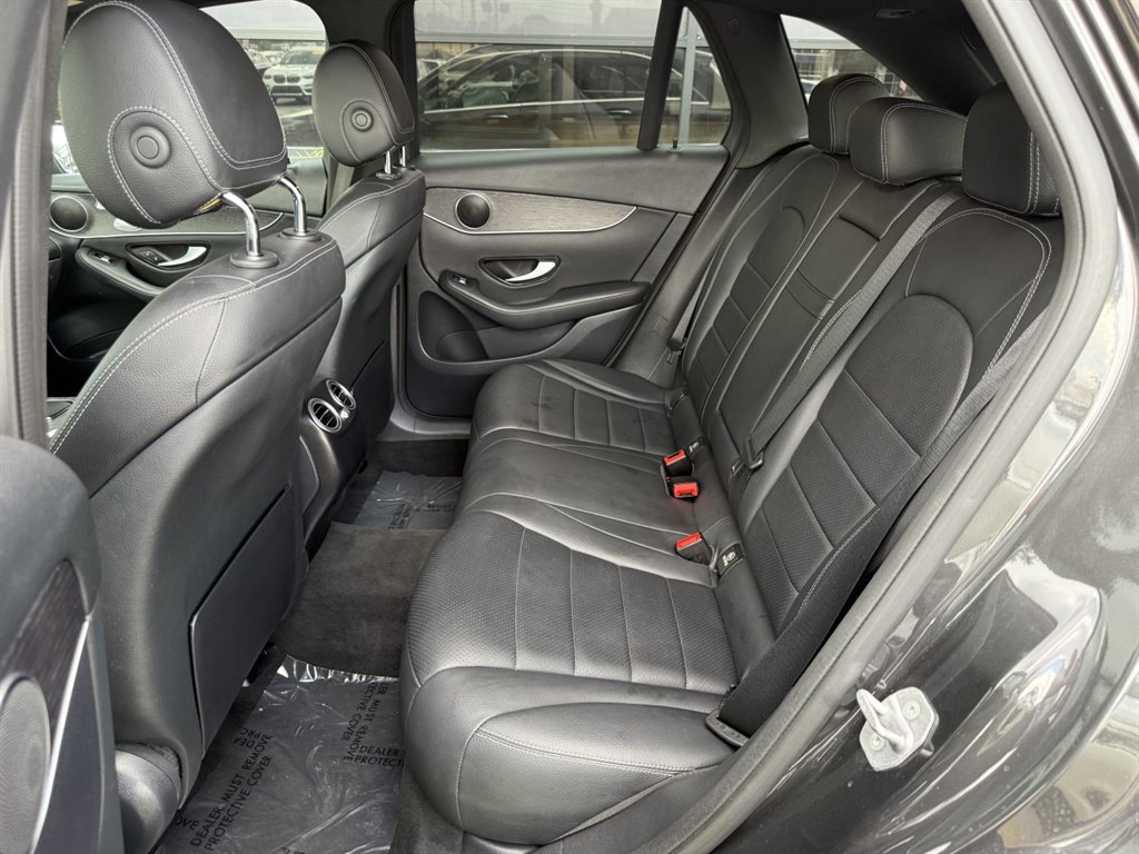 Used 2021 Mercedes-Benz GLC 300 image 15