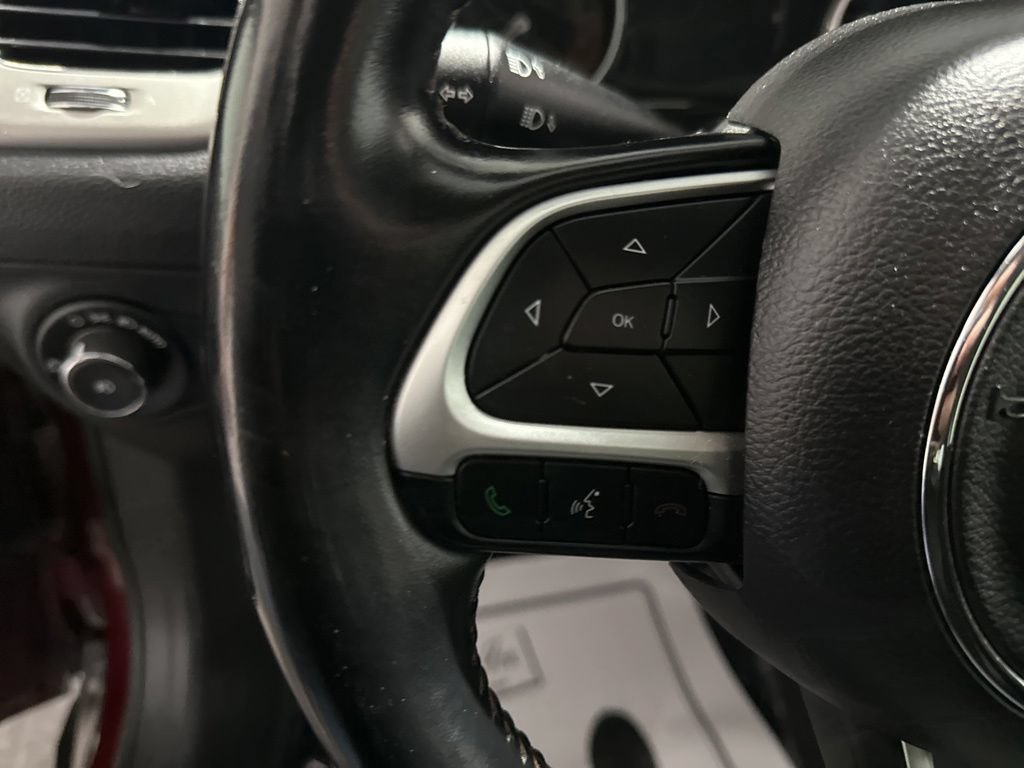 Used 2020 Jeep Compass Latitude FWD image 16