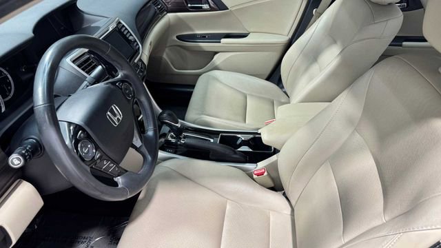 Used 2017 Honda Accord EX-L image 22