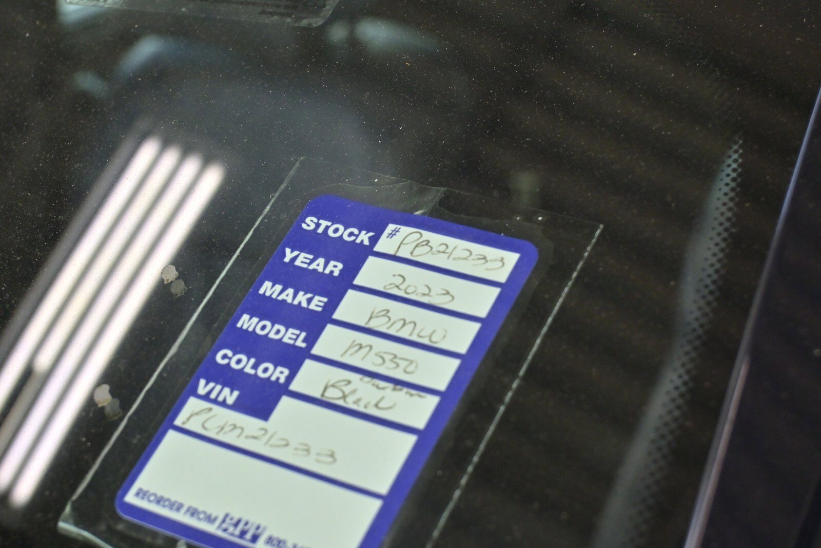 Used 2023 BMW M550i xDrive w/ Executive Package image 30