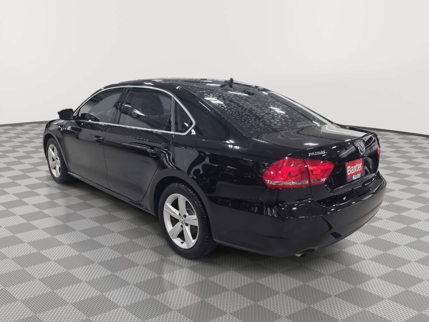 Used 2015 Volkswagen Passat 1.8T Limited Edition FWD image 5