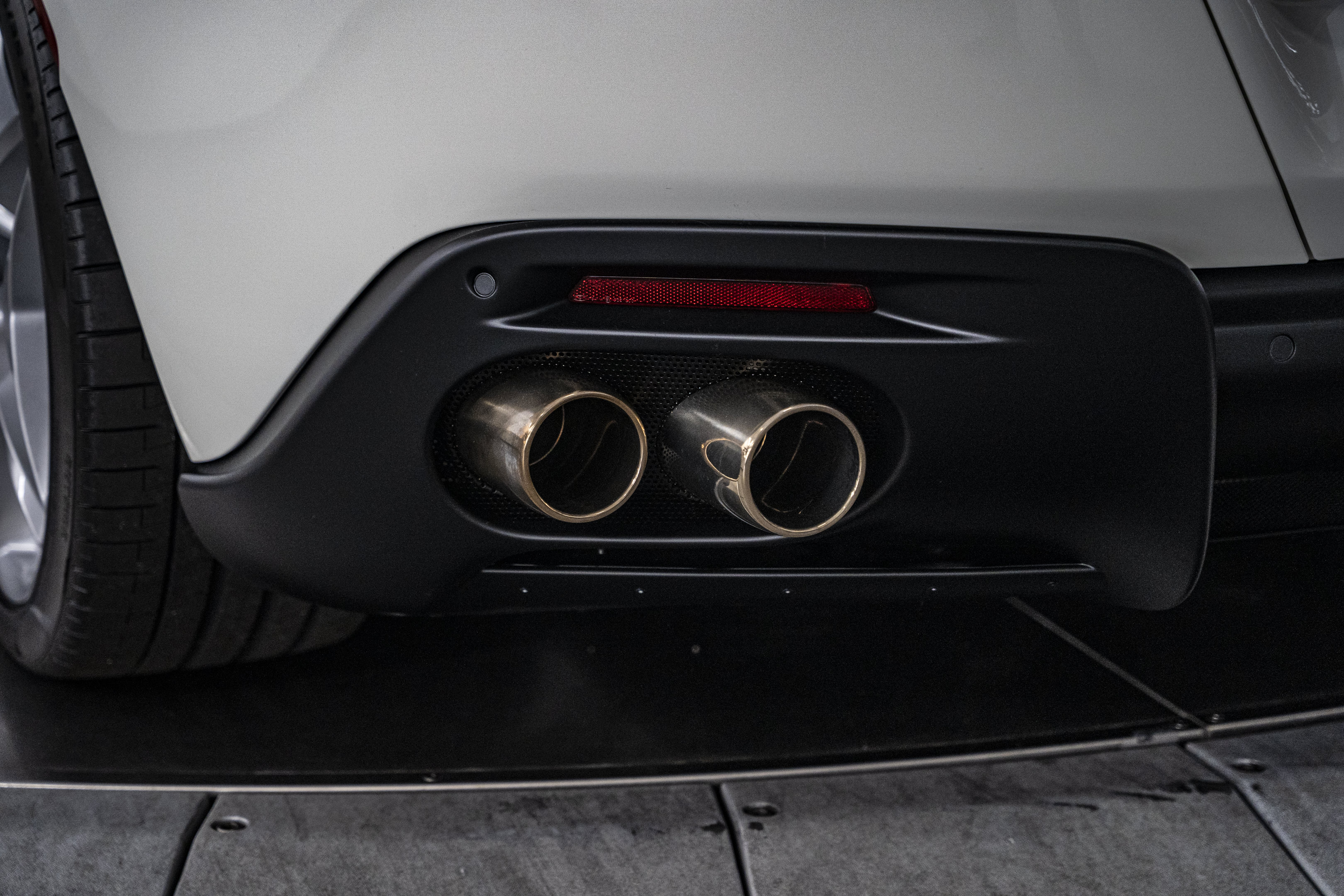 Used 2026 Ferrari Roma Spider RWD image 16
