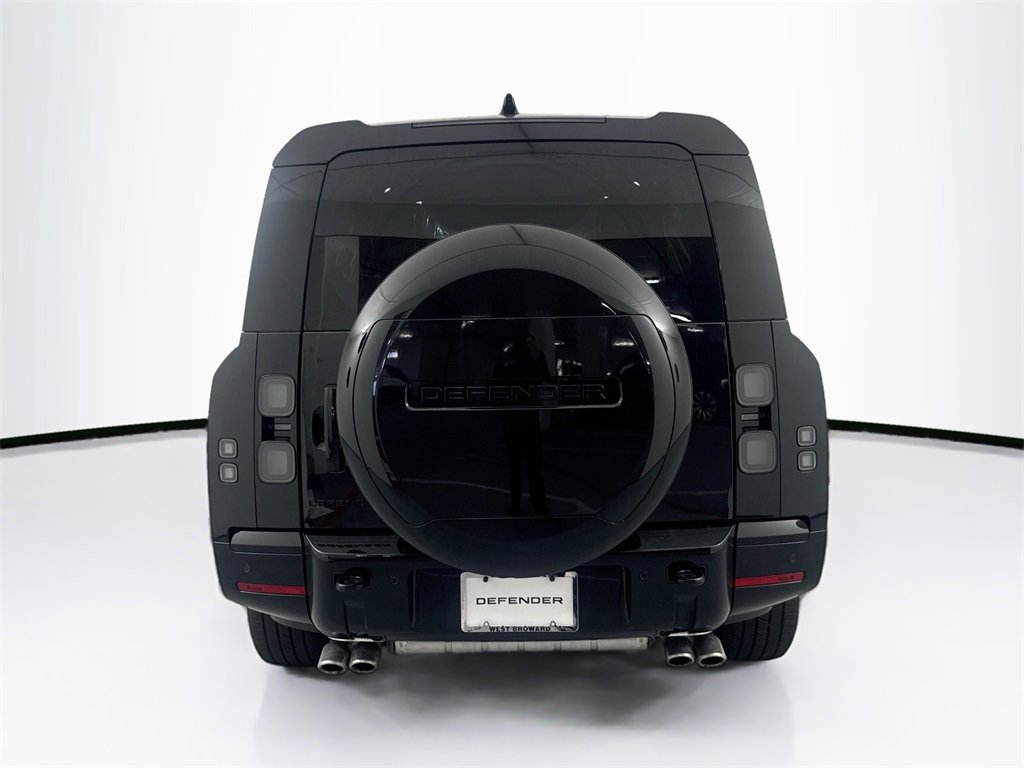 New 2026 Land Rover Defender 130 V8 image 6