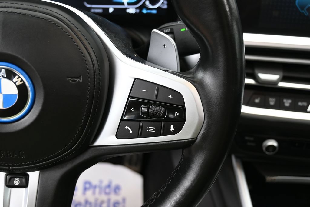 Used 2022 BMW 330e w/ M Sport Package RWD image 18