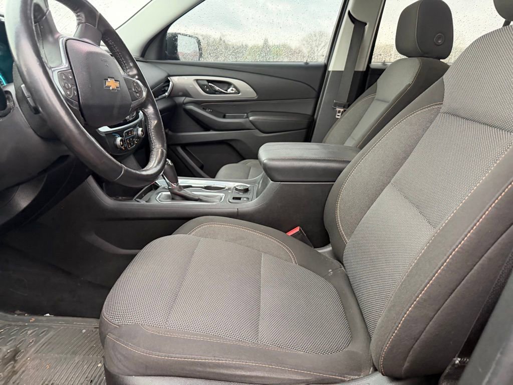 Used 2018 Chevrolet Traverse LT AWD/4WD image 6